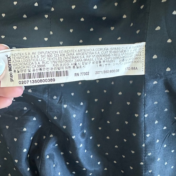 Zara Fitted Blazer in Black - Picture 14 of 16